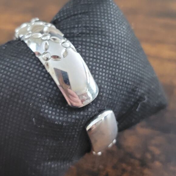 Vintage Watches Vivani Ladies Silver Quartz Bracelet Watch with Rhinestones - Picture 5 of 10